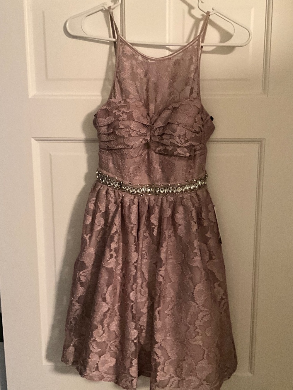 Jodi Kristopher mauve lace mini formal size 3